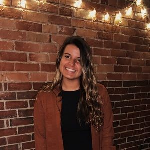 Meet your Posher, Hailey